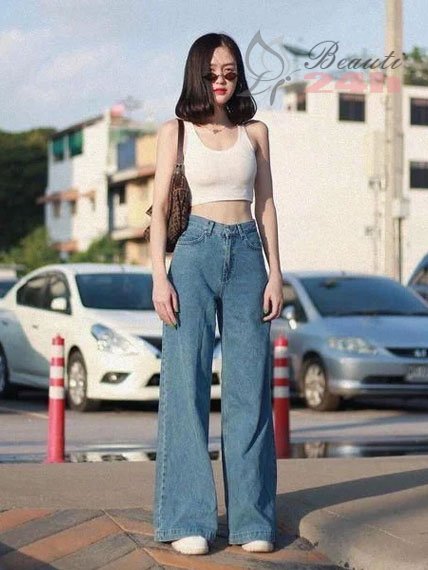 Áo thun cùng quần Jeans rộng - Hình 2